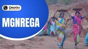 प्रत्येक ग्राम पंचायत में मनाया गया रोजगार दिवस, श्रमिकों को मिली मनरेगा की जानकारी