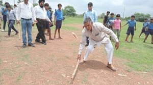 300 प्रतिभागियों ने खेला छत्तीसगढ़िया ओलम्पिक,जनप्रतिनिधियों ने भी आजमाएं हाथ ,आमलोगों ने नहीं ली रुचि