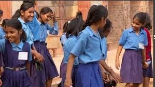 शाला प्रवेश के साथ ही बच्चों को मिल रहा जाति प्रमाण पत्र