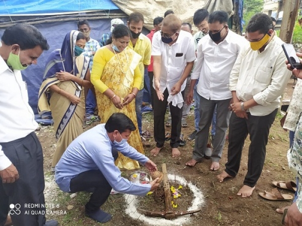 महापौर ने किया लखोली नाका के पास सामुदायिक भवन का भुमिपूजन