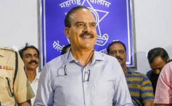 मुंबई के पूर्व पुलिस कमिश्&zwj;नर परमबीर सिंह के लिए बनाई गई थी फेसटाइम ID 'बालाजी कुरकुरे' : जांच रिपोर्ट
