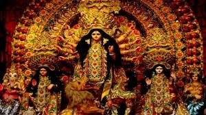 बंगीय पंचांग के अनुसार देवी का आगमन झूले पर और देवी पुराण के अनुसार भगवती घोड़े पर आएंगी