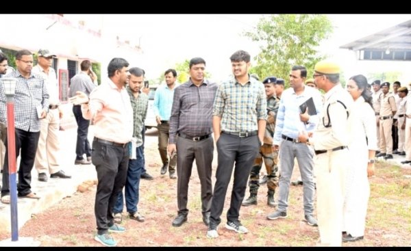 कलेक्टर ने मुंगेली विकासखण्ड अंतर्गत विभिन्न ग्रामों का किया सघन दौरा