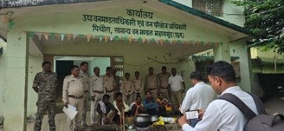 पिथौरा वन परिक्षेत्र में हिरण का अवैध शिकार उजागर – पाँच आरोपी गिरफ्तार, ताज़ा मांस व शिकारी सामग्री जप्त