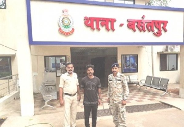 बसंतपुर थाना की नशे के कारोबार पर ताबड़तोड़ कार्यवाही, नाइट्रोटेन की 300 नग गोली सहित आरोपी गिरफ्तार