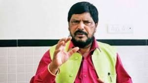 &ldquo;सामाजिक न्याय तभी पूर्ण, जब अंतिम पंक्ति तक पहुंचे योजनाओं का लाभ&rdquo; &ndash; केंद्रीय मंत्री रामदास आठवले