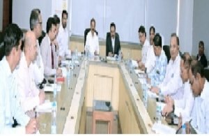 आर.ई.सी. के सीएमडी श्री विवेक देवांगन द्वारा की गई समीक्षा