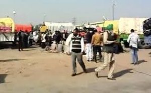 बुराड़ी के निरंकारी मैदान में किसानों का जमावड़ा, आंदोलन लंबा चलने के आसार