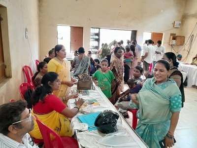 पटरीपार वार्ड 57 एवं 58 मे समस्या समाधान शिविर मे हुआ त्वरित निराकरण: