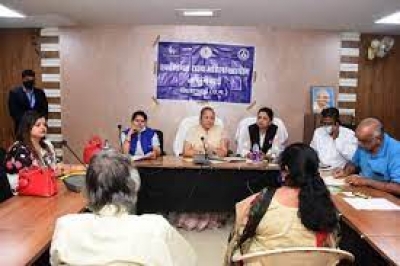 महिला आयोग अध्यक्ष किरणमयी नायक ने की दुर्ग में 25 प्रकरणों की सुनवाई