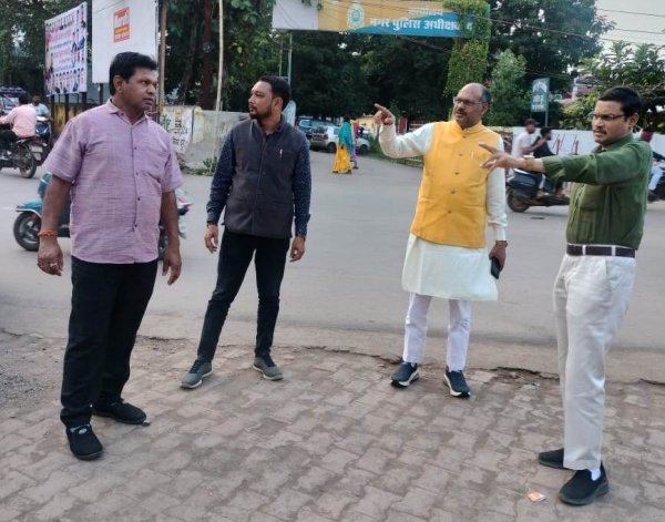 दुर्ग में होगा वंदे मातरम गीत का सामूहिक गायन :: भाजपा नेताओं ने लिया तैयारियों का जायजा