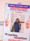 बुजुर्ग मतदाताओं ने मतदान करने के बाद सेल्फी लेकर मतदान के प्रति दिखाया उत्साह