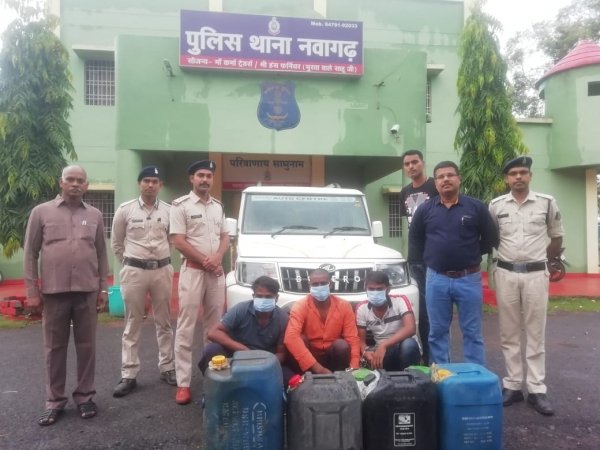 डीजल चोरी के 06 मामलों में तीन आरोपी पकड़ाए,100 लीटर डीजल सहित बोलेरो बरामद