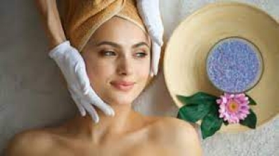 आयुर्वेद के अनुसार इन चीजों को चेहरे पर लगाने से जड़ से खत्म होती है स्किन प्रॉब्लम्स