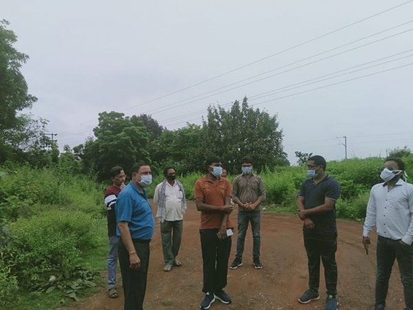 मॉर्निंग विजिट में आयुक्त प्रकाश सर्वे ने पाई खामी , पेवर ब्लॉक की गुणवत्ता खराब, एजेंसी को नोटिस जारी