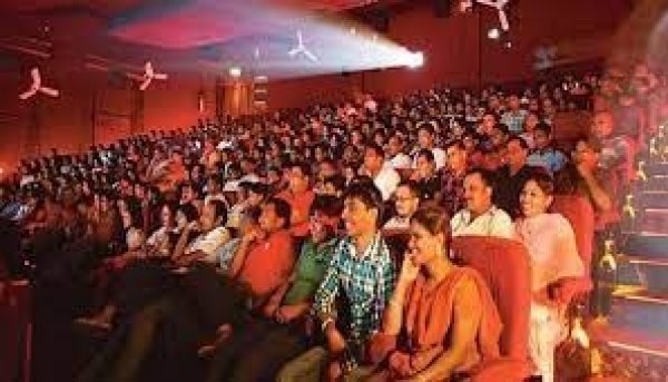 अब सिनेमा हॉल शत-प्रतिशत क्षमता के साथ खोले जा सकेंगे