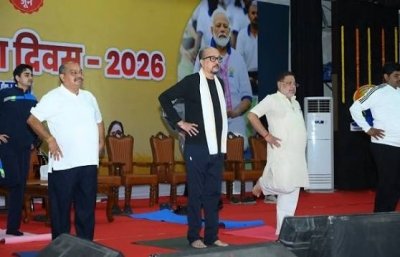 &rsquo;&rsquo;अंतर्राष्ट्रीय योग दिवस&rsquo;&rsquo;:योग को जीवनशैली में शामिल करें - राज्यपाल  डेका