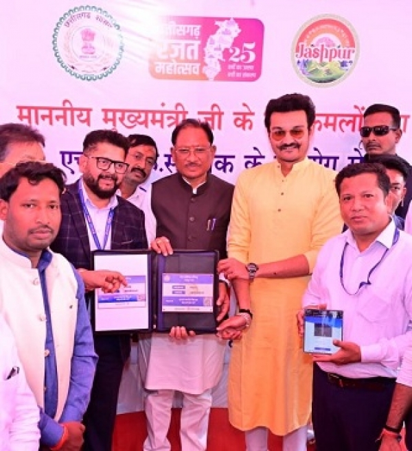 &ldquo;अब टैक्स आपके दरवाजे पर: सीएम साय ने जशपुर में &lsquo;डिजिटल डोर सुविधा&rsquo; की शुरुआत की&rdquo;