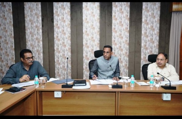 बस्तर में कनेक्टीविटी बढ़ाने विशेष जोर, सड़कों और पुल-पुलियों के काम दिसम्बर तक पूर्ण करने के निर्देश