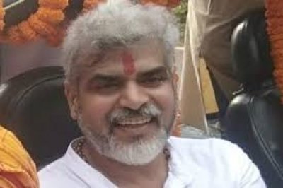 भक्ति, नेतृत्व और कट्टर समर्थकों की दीवार भिलाई की श्री हनुमंत कथा से निकला राजनीति का बड़ा संकेत