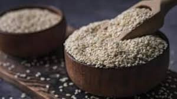आयुर्वेद के अनुसार गुणों से भरपूर है सफेद तिल, जानें रोजाना कितनी मात्रा में सुरक्षित है सेवन
