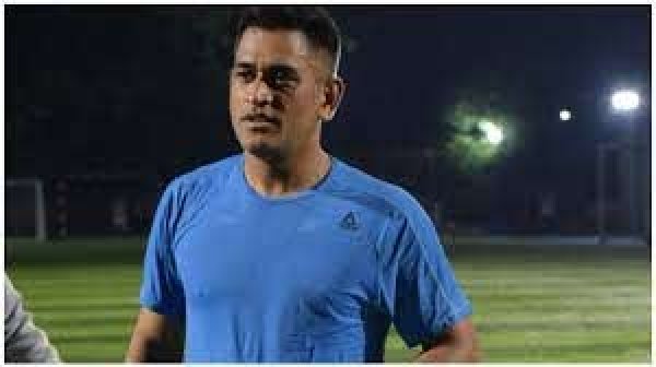 RCB पर जीत के बाद एमएस धोनी बोले, चाहता हूं कि टीम के खिलाड़ी आखिरी दर्दनाक 12 घंटों का आनंद लें