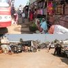 और कितना इंतजार करना होगा यात्री प्रतिक्षालय जैसे बुनियादी सुविधाओं केलिये, पुराना तोडे हुये बीत गए 4 से 5 साल