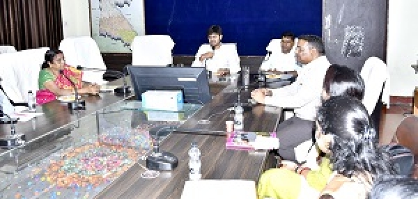 बच्चों के व्यक्तित्व विकास में शिक्षकों की भूमिका अहम - कलेक्टर