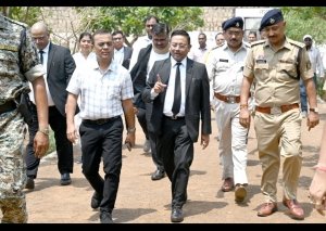 प्रधान जिला न्यायाधीश, कलेक्टर व पुलिस अधीक्षक ने किया जिला जेल का निरीक्षण