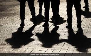 उत्तराखंड के गांव में &quot;धर्मांतरण&quot; को लेकर क्रिसमस के जश्न के दौरान हमला