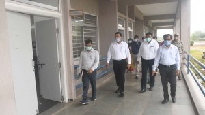 एबीस ग्रुप द्वारा संचालित अजीज पब्लिक स्कूल नि:शुल्क कोविड-19 सेन्टर का  निरीक्षण