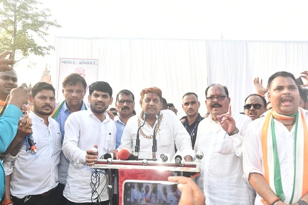 कवर्धा पोल्टिक्स: हमारी पार्टी बसाने का काम करती हैं किसी को हटाने का नही - मोहम्मद अकबर