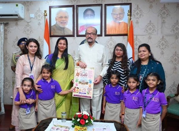 लोक भवन में गूंजा अपनत्व का संदेश, दिव्यांग बच्चों ने राज्यपाल रमेन डेका को बांधा रक्षा सूत्र