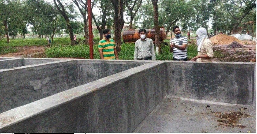 तेईस लाख की लागत से बन रहा गृहमंत्री के क्षेत्र में गोठान , निर्माण कार्य को देखने पहुंचे निगम आयुक्त सर्वेे
