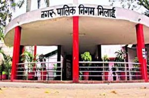 निगम की टीम ने अवैध निर्माण पर लगाया रोक, अतिक्रमण के