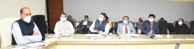 विभागों को विकास कार्यों में तेजी लाने के निर्देश  प्रभारी मुख्यसचिव ने मुख्यमंत्री की प्राथमिकता वाली योजनाओं और कार्यक्रमों  की प्रगति की समीक्षा की