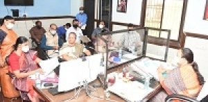 महिला एवं बाल विकास मंत्री अध्यक्षता में आज रायपुर स्थित उनके निवास ...