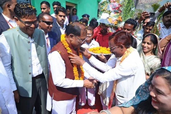 नगरीय निकायों में ऐतिहासिक जनादेश का एक वर्ष: सुशासन, पारदर्शिता और विकास पर जनता की मुहर &mdash; मुख्यमंत्री विष्णु देव साय