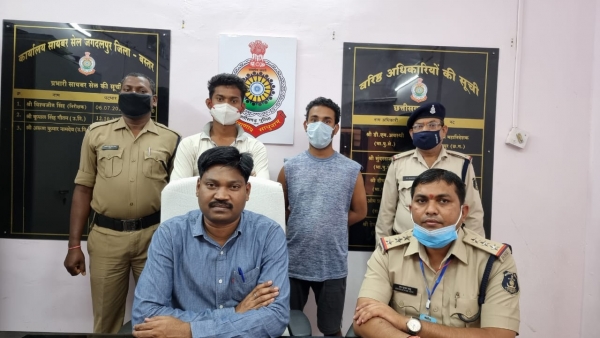 कोतवाली पुलिस के सूझ बुझ से आखिर फर्जी अधिकारी बन चालान काटने वालो गिरोह का हुवा पर्दाफाश