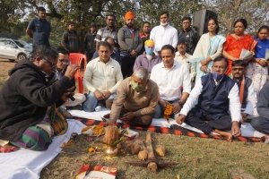सेक्टर एक के दोनो वार्डों में होंगे कई विकास कार्य महापौर देवेंद्र यादव ने किया भूमिपूजन