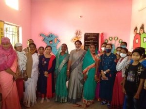 आंगनबाडी भवन एवं महिला सामुदायिक भवन का महापौर द्वारा लोकापर्ण