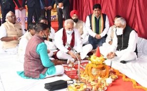सूरजपुर पहुंचकर मुख्यमंत्री बघेल ने की ननिहाल आ रहे भांचा राम की अगवानी