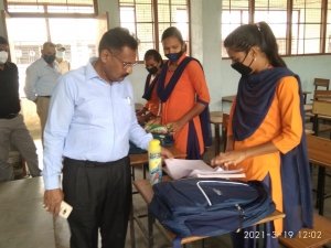 सरकार की मंशा के अनुरूप योजनाओं का क्रियान्वयन  सुनिश्चित करें - प्रभारी सचिव श्री देवांगन,