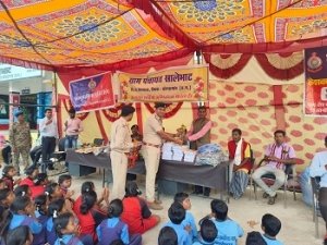 कोंडागाँव पुलिस ने ग्राम सल्हेभाट में किया सिविक एक्शन प्रोग्राम व सामुदायिक पुलिसिंग का आयोजन