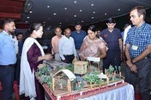 आजादी के अमृत महोत्सव : किसान भागीदारी प्राथमिकता हमारी के अवसर पर किसान मेला का आयोजन