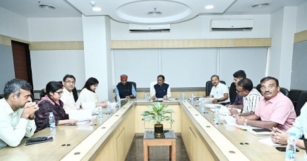 हिंसक वन्यप्राणियों द्वारा जनहानि, फसल हानि के प्रकरणों का संवेदनशीलता से करें निराकरण : मुख्यमंत्री साय