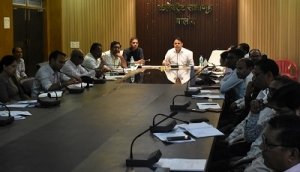सभी विभाग अटल माॅनिटरिंग पोर्टल में विभागीय डाटा अपडेट कराना सुनिश्चित करें: कलेक्टर चंद्रवाल