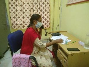 चंदूलाल चंद्राकर स्थित कोविड केयर सेंटर में भर्ती मरीजों की जानकारी अब मिल सकेगी एक फोन कॉल पर, हेल्पलाइन नंबर किया गया जारी