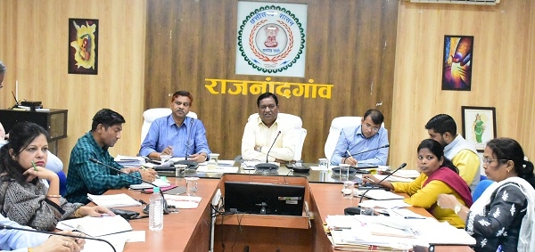 कलेक्टर ने ली जिला सड़क सुरक्षा समिति की बैठक