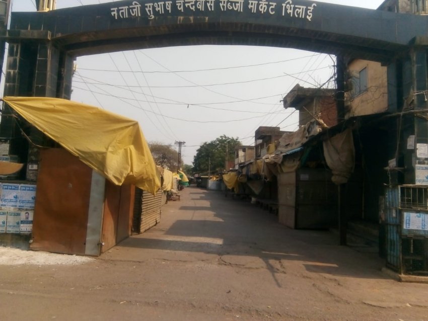 भिलाई शहर में पसरा है सन्नाटा, और यह सन्नाटा इस वक्त में अच्छा भी है, घर से बाहर नहीं निकल कर प्रशासन का कर रहे हैं सहयोग